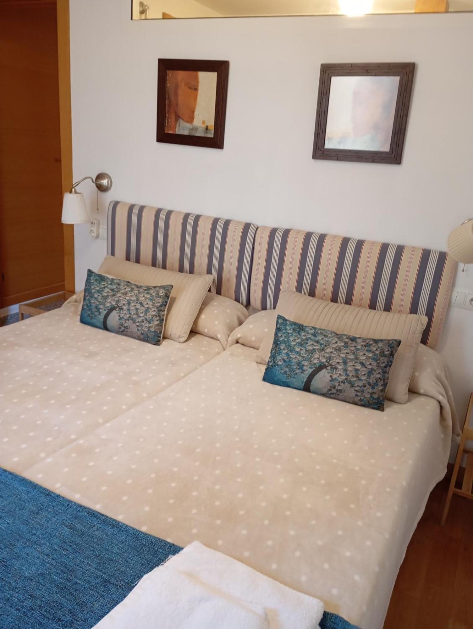 וילה פרנקה דל ביירסו Apartamentos El Camino מראה חיצוני תמונה