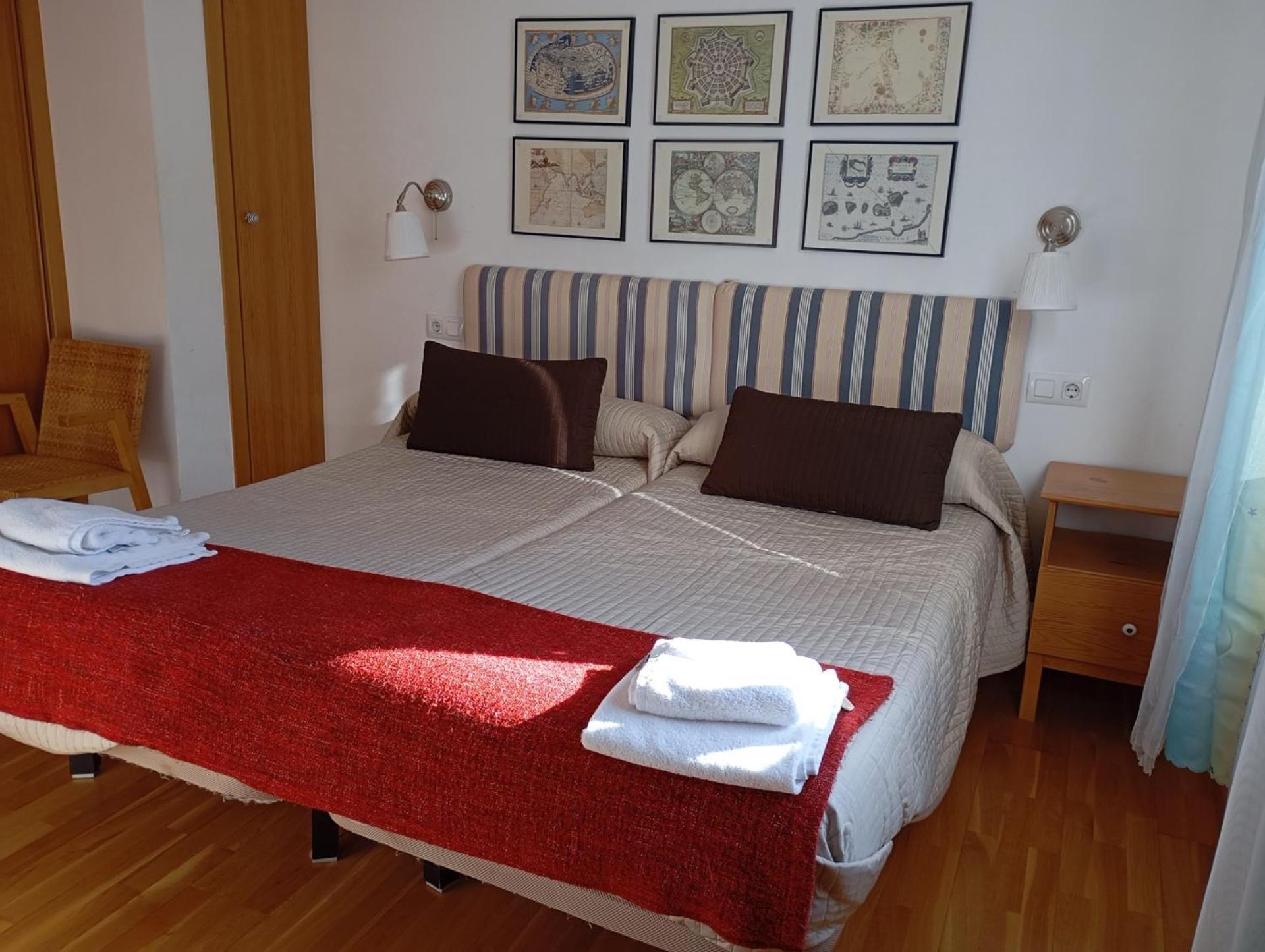 וילה פרנקה דל ביירסו Apartamentos El Camino מראה חיצוני תמונה